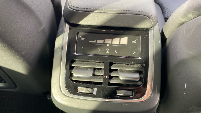 Volvo V60 2.0 B4P Plus Dark 5dr Auto [7 speed] Petrol Estate